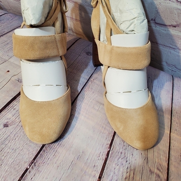 NEW! SOLE SOCIETY ISABELLI PUMP - Picture 2 of 7